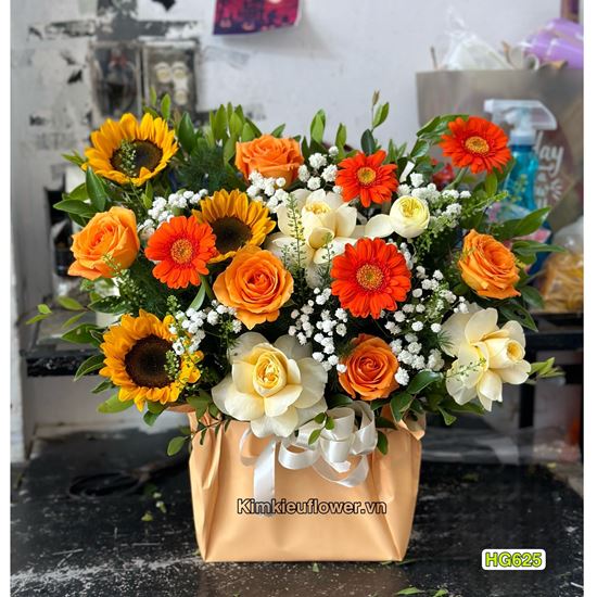 giỏ hoa chúc mừng hướng dương, hoa hồng - HG625