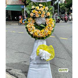Vòng hoa viếng vàng mix mỡ gà - KV177