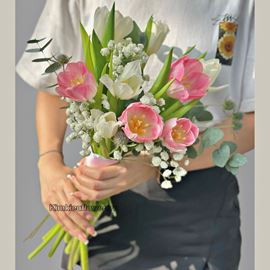 Bó hoa cưới tulip hồng mix tulip trắng - HC85