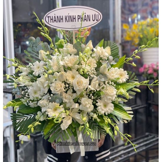 giỏ hoa viếng tone trắng - GV09