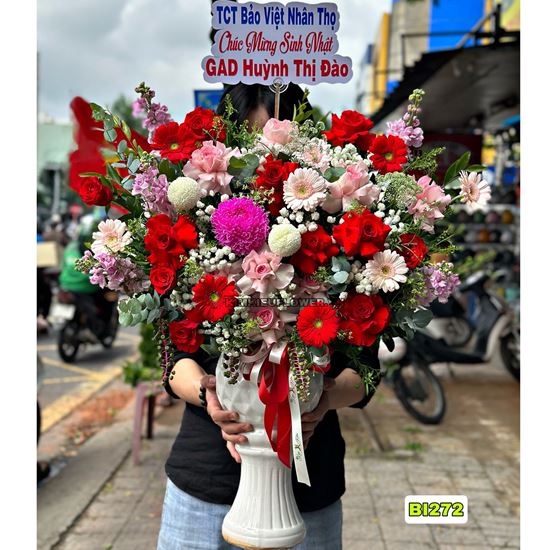 Bình hoa cúc mẫu đơn, hoa hồng, phi yến - BI272