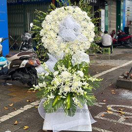 Vòng hoa viếng tone trắng - KV195
