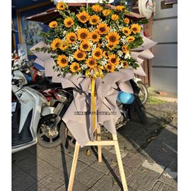 Kệ hoa chúc mừng hoa hướng dương - KH239Kệ hoa chúc mừng hoa hướng dương - KH239