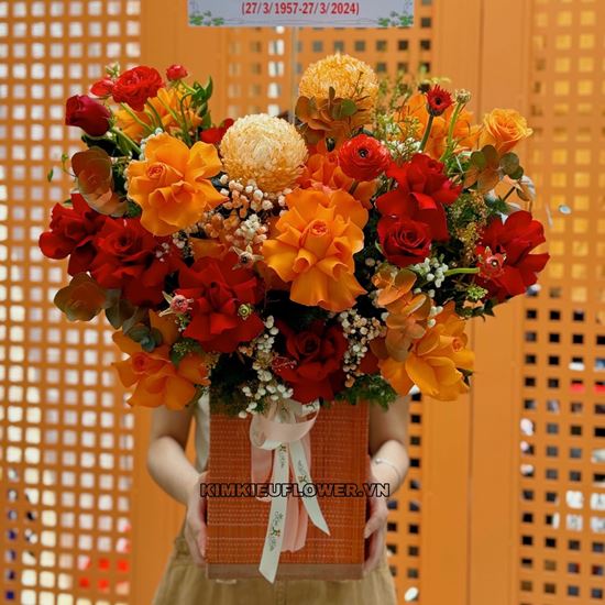 Giỏ hoa chúc mừng tone đỏ cam - HG675