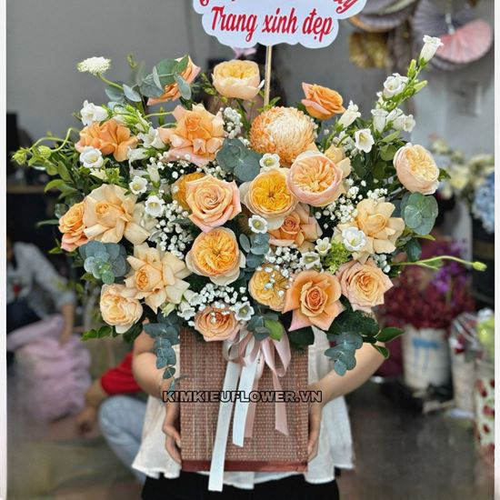 Giỏ hoa hồng shimmer, juliet, cúc mẫu đơn -  HG676