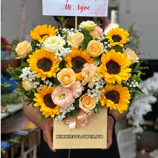 Giỏ hoa hướng dương, hồng vàng - HG679