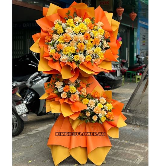 Kệ hoa chúc mừng 3 tầng tone vàng cam - KH252