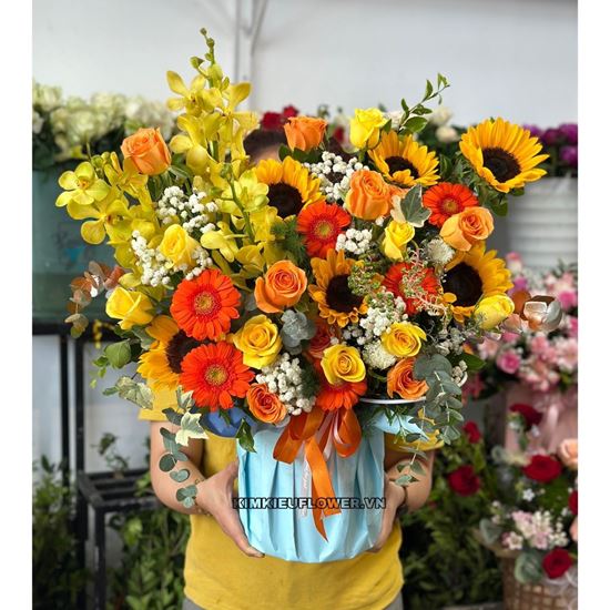 giỏ hoa tone vàng mix cam - HG700