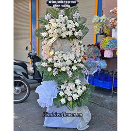 Vòng hoa viếng tone trắng, kem tím - KV239