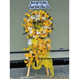 Vòng hoa viếng hoa hồng vàng mix hồ điệp trắng - KV251