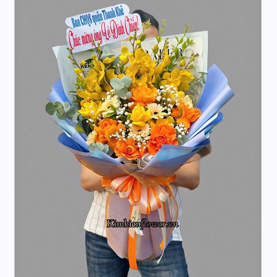 Bó hoa chúc mừng, lan vàng mix hoa hồng - BH07