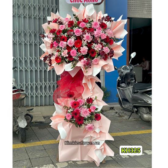 Kệ hoa hồng lạc thần mix đồng tiền đỏ - KH325