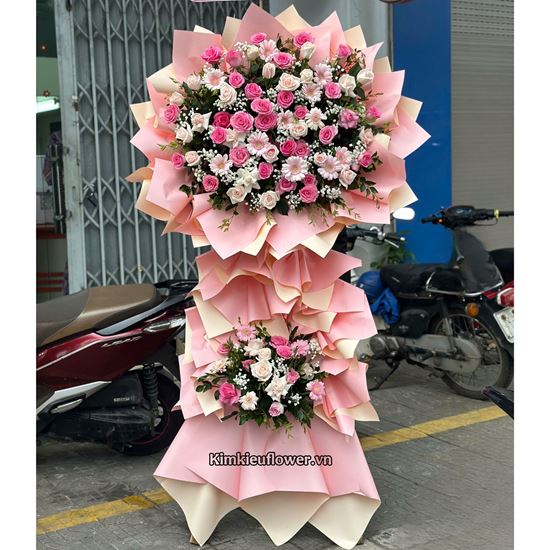 Kệ hoa chúc mừng tone hồng - KH334