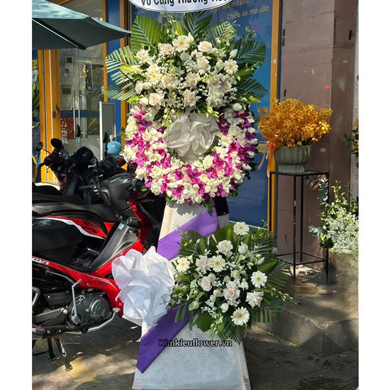 Vòng hoa viếng tone trắng mix lan tím - KV269