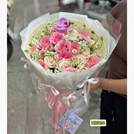 Bó hoa hồng lạc thần, hồng kem mix hồ điệp tím - HB924