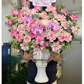 Bình hoa tone hồng mix hồ điệp tím - BI331