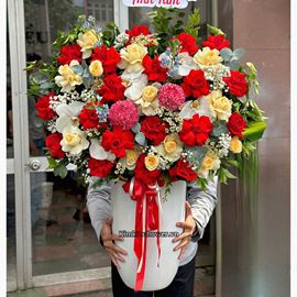 Bình hoa tone đỏ mix victo vàng - BI336