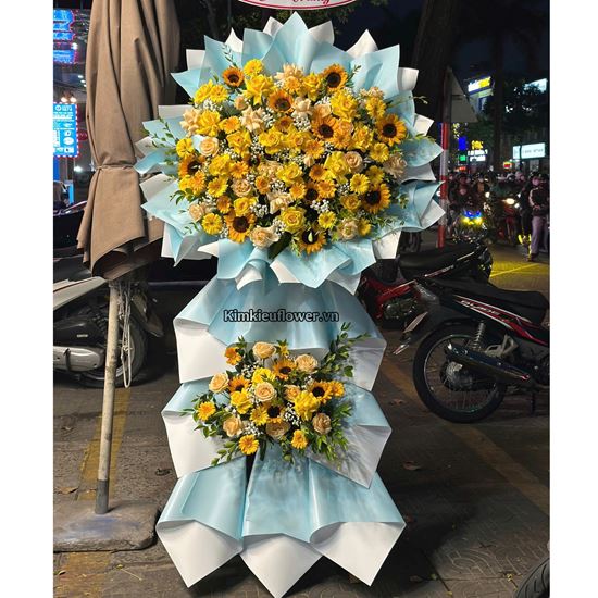 Kệ hoa chúc mừng tone vàng - KH417