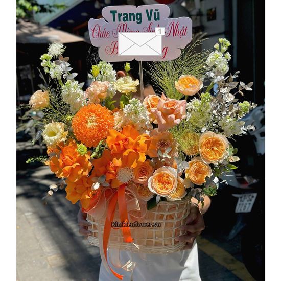 GIỎ HOA TONE CAM MIX PHI YẾN TRẮNG - HG885